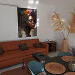 Daire Casa Maria At Parrot At Carihuela Torremolinos