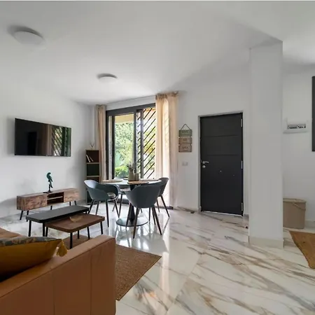 Apartment Casa Maria At Parrot At Carihuela